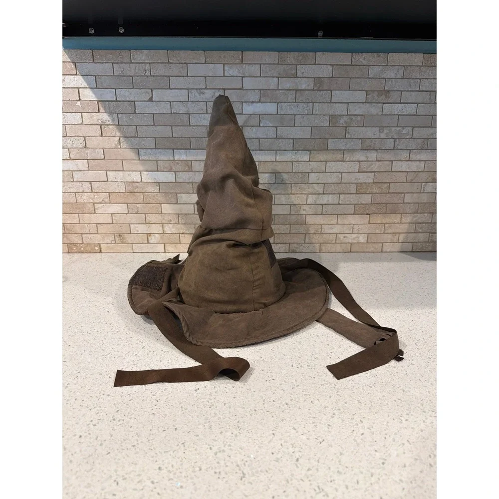 Harry Potter Wizarding World Talking Sorting Hat with 15 Phrases Works